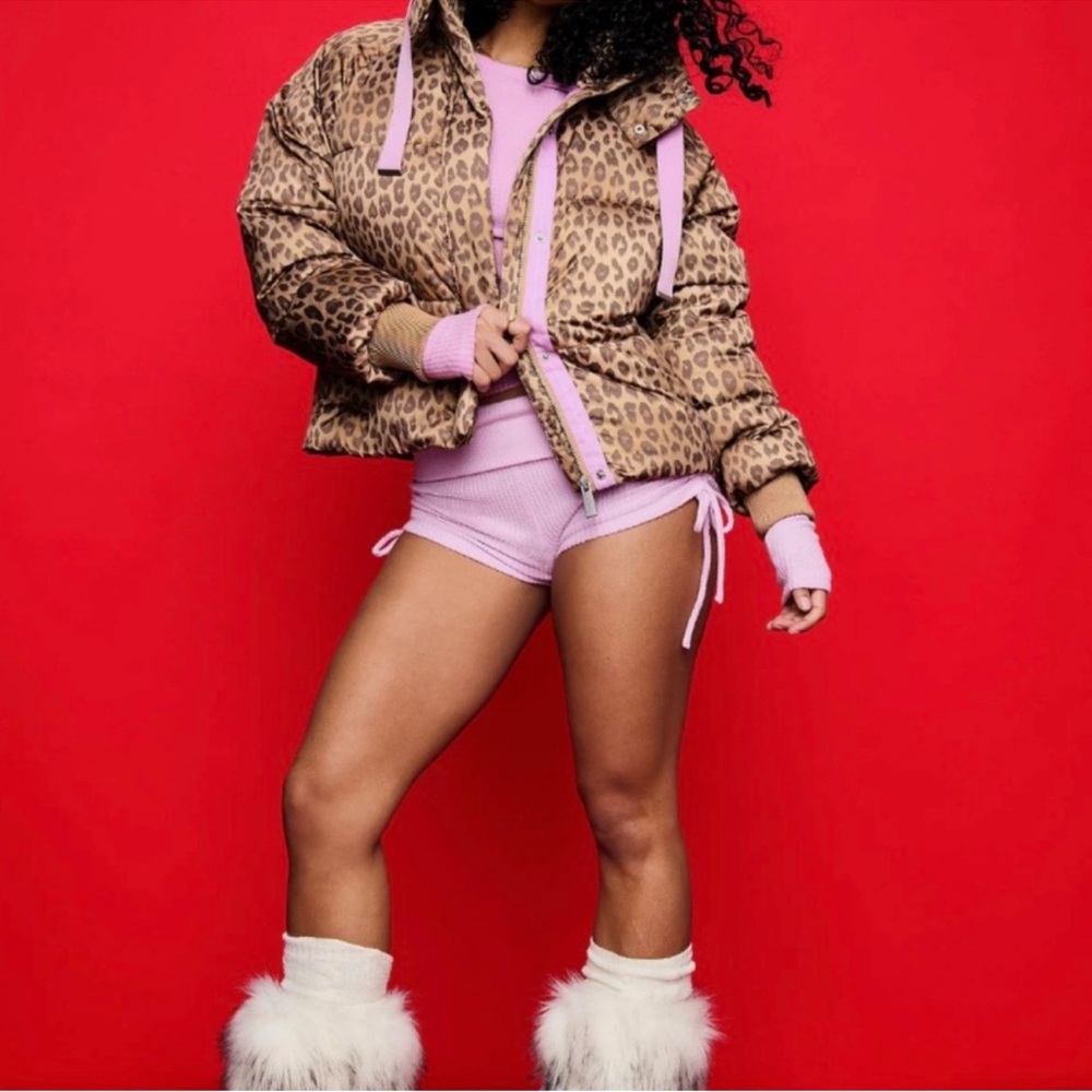 PINK Victoria's Secret Leopard Print Puffer Jacket with Pink Trim